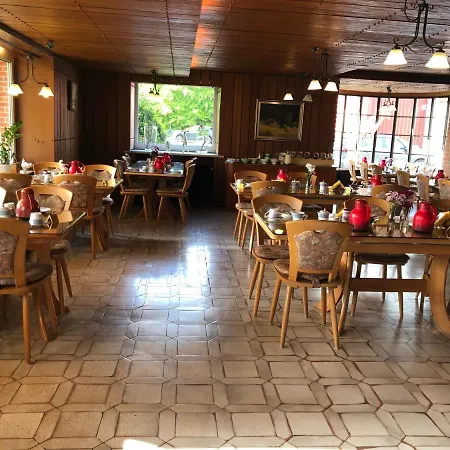 Jaegerhof Guest house *