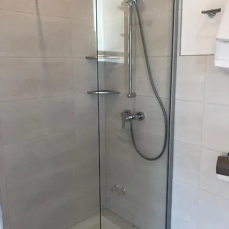 Jaegerhof * Bornsdorf (Plon)